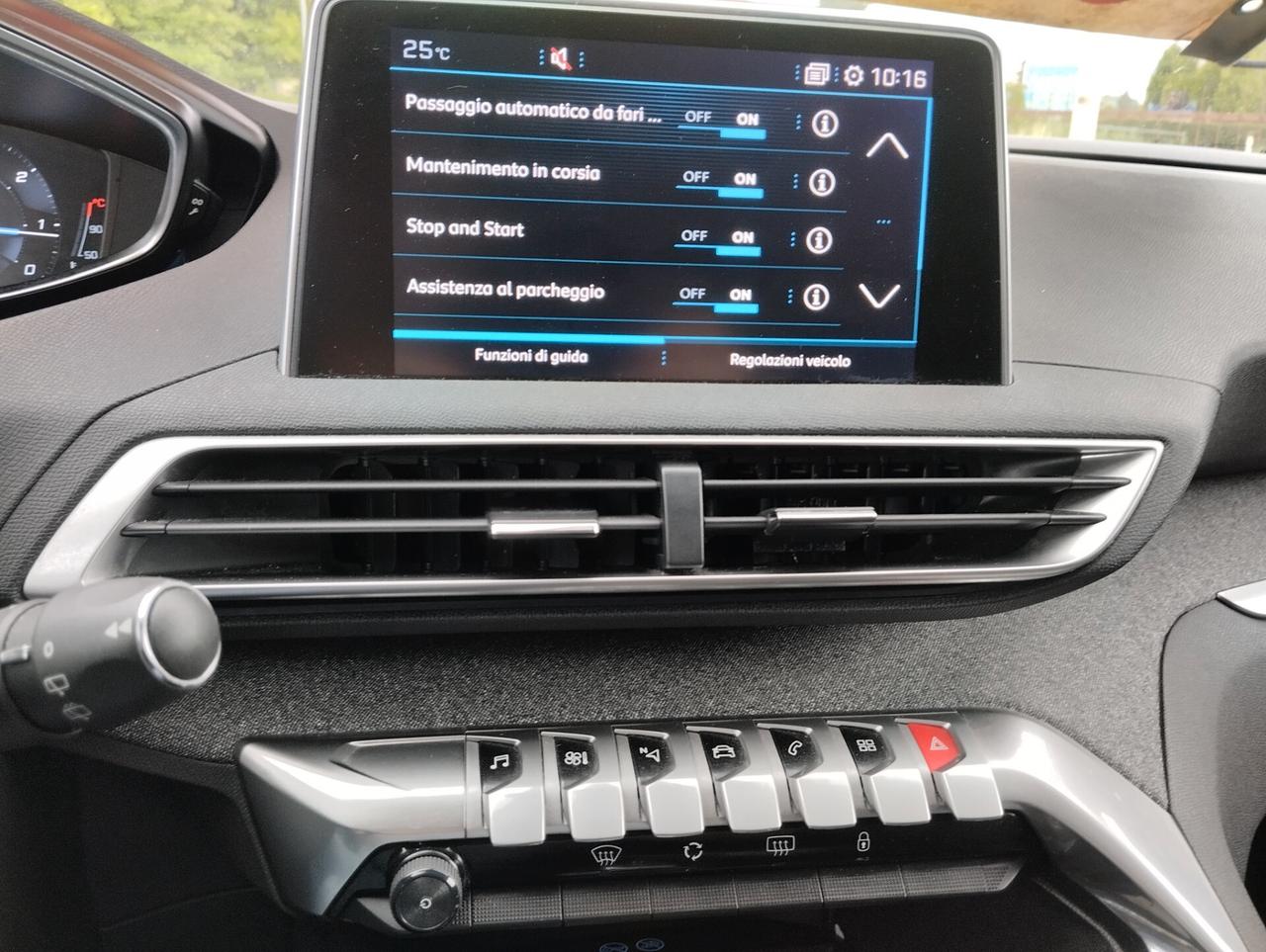 Peugeot 3008 BlueHDi 130 S&S EAT8 Allure