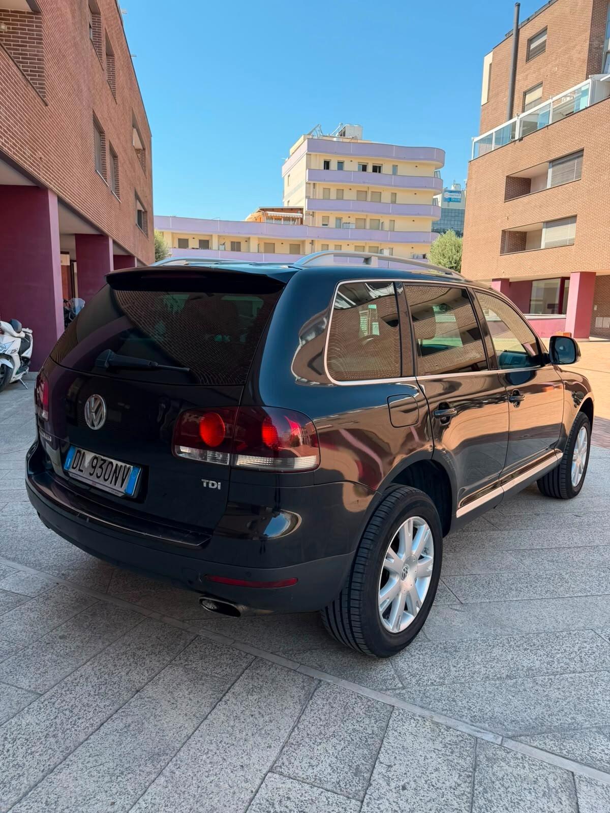 Volkswagen Touareg 2.5 R5 TDI DPF tiptronic Style