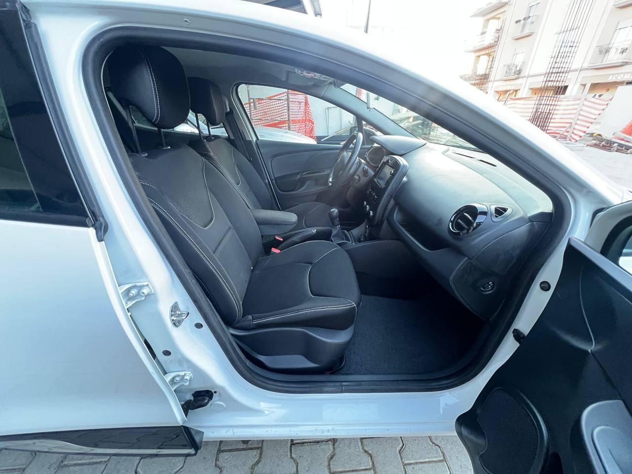 RENAULT CLIO 1.2 75CV GPL 5 PORTE LIVE