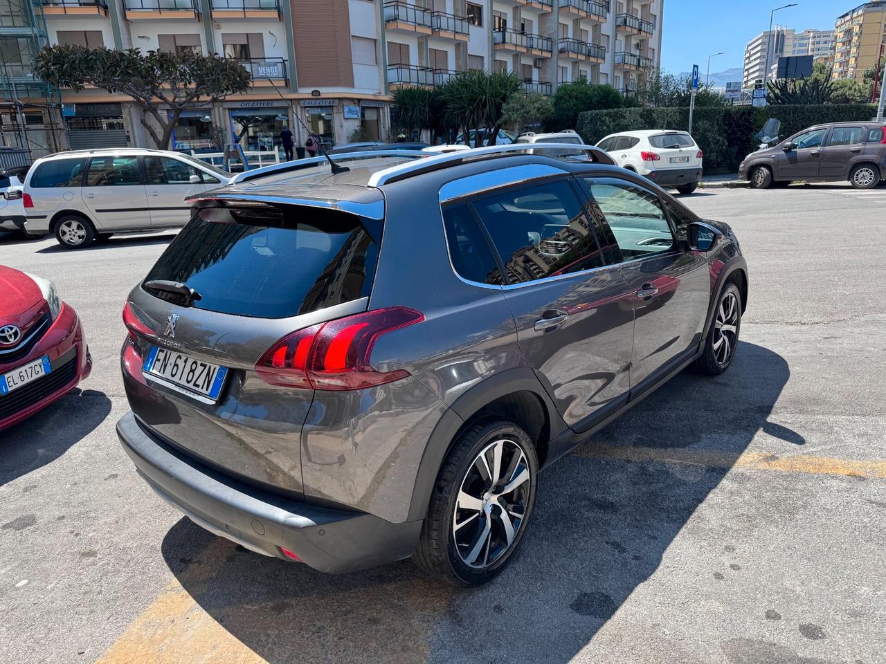 Peugeot 2008 BlueHDi 100 Allure