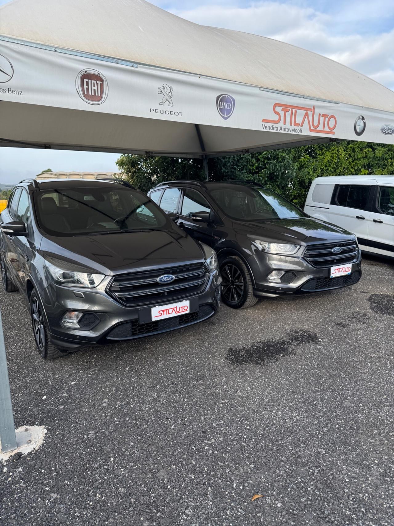 Ford Kuga 2.0 TDCI 120 CV S&S 2WD ST-Line