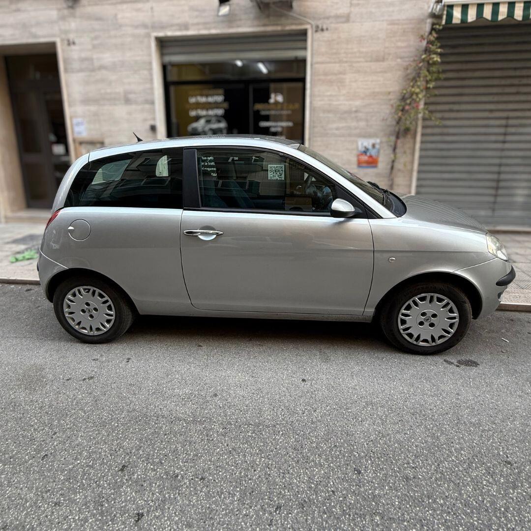 Lancia Ypsilon 1.3 Multijet 16V Platino