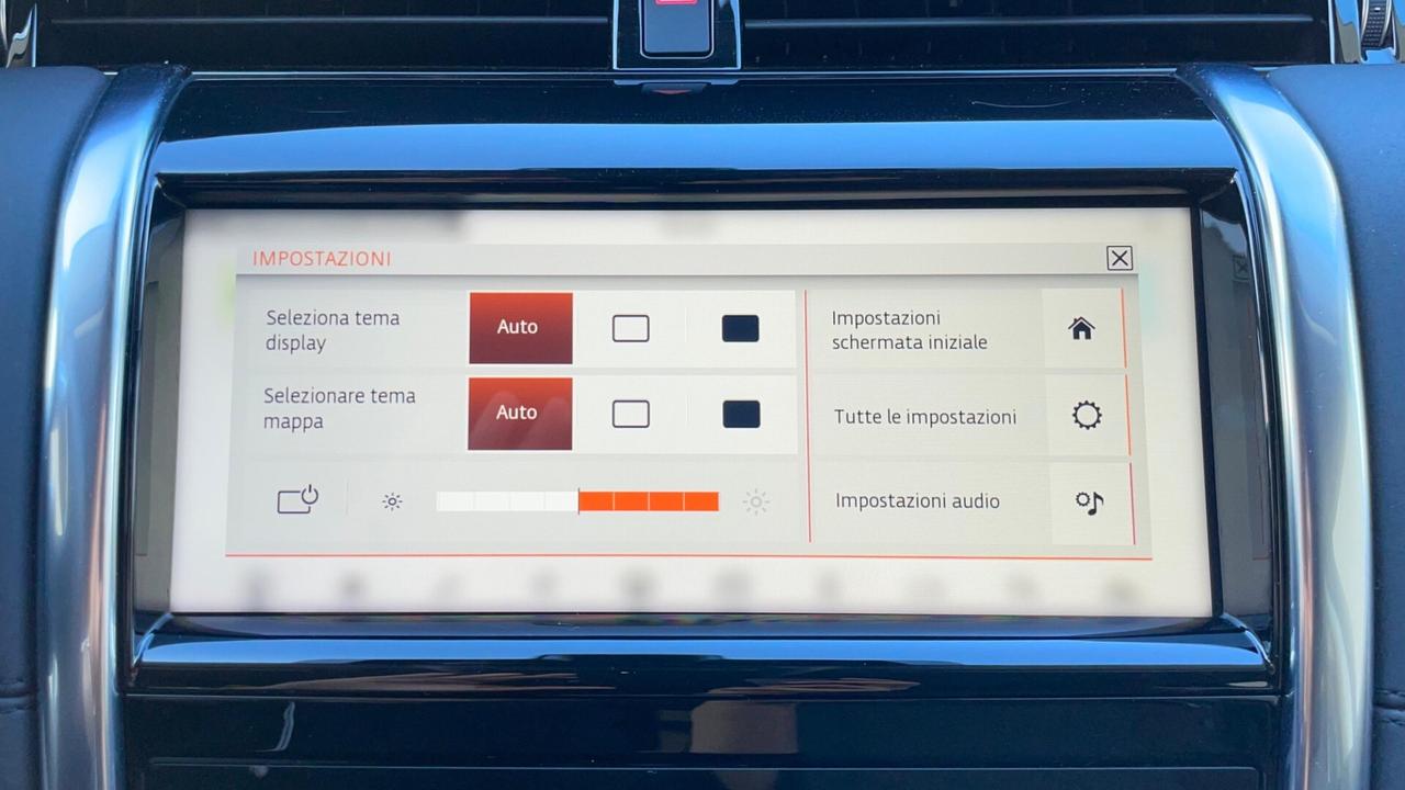 Land Rover Discovery Sport 2.0 TD4 180 CV AWD Auto HSE V. COCKPIT