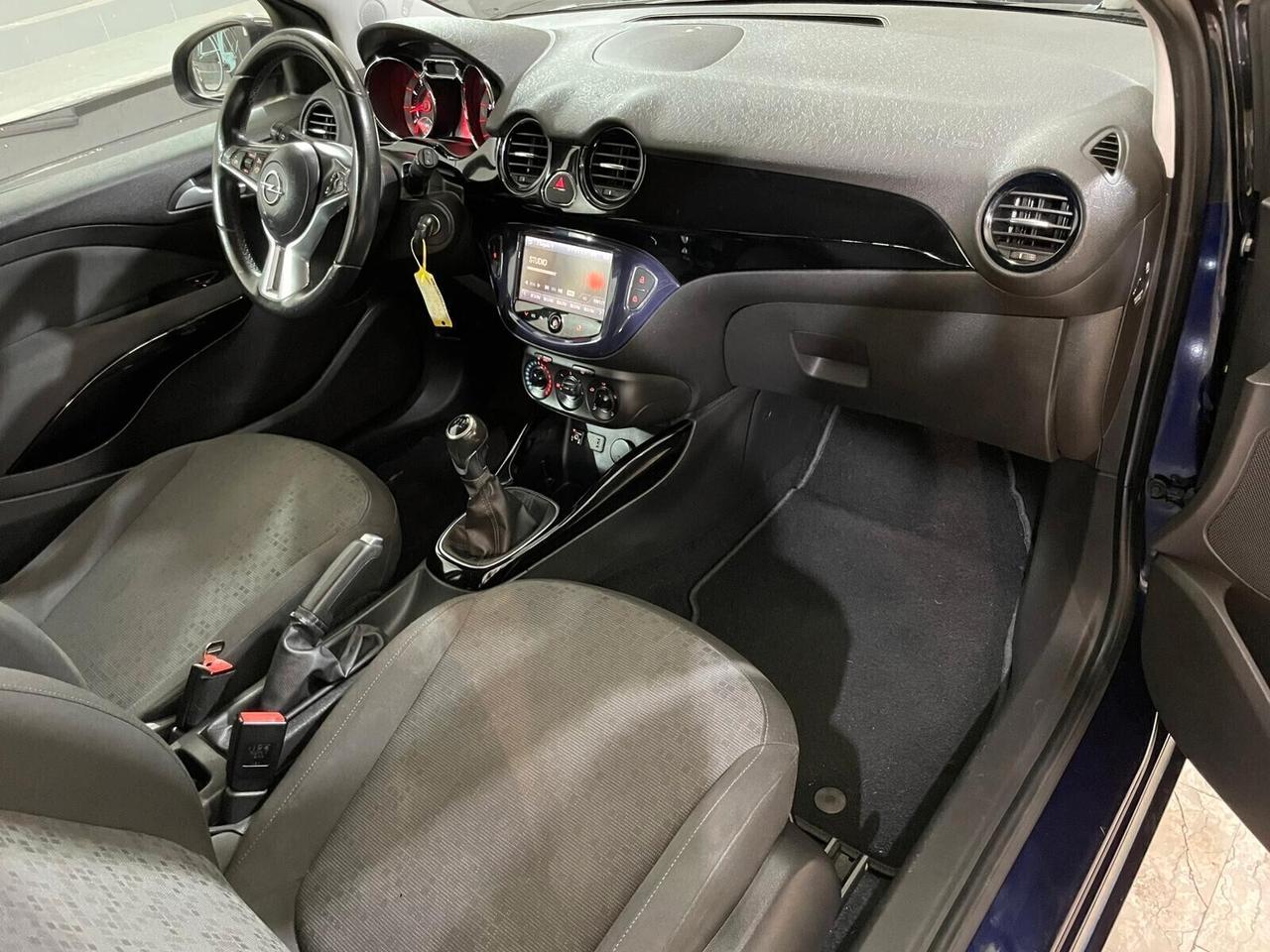 Opel Adam 1.2 70 CV White/Black Link GPL