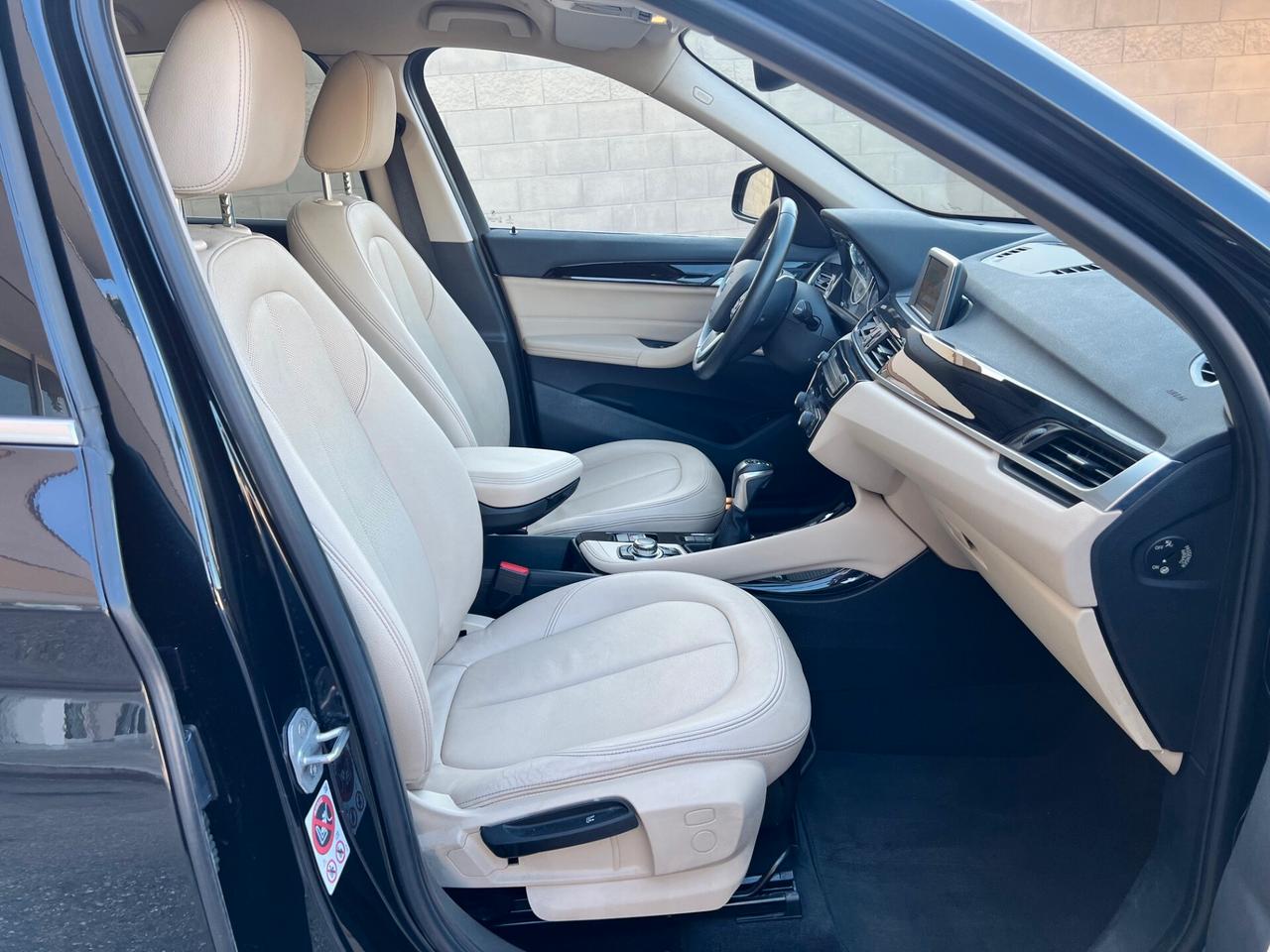 Bmw X1 sdrive18d xLine AUTOM. NAVI/PELLE/PD PERFETTA!!