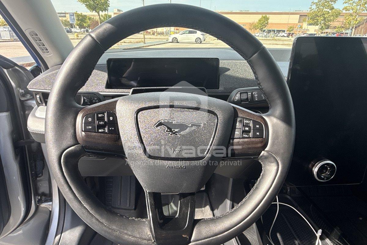 FORD Mustang Mach-E Standard Range 268 CV