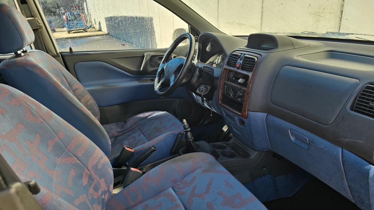 Mitsubishi Space Star 1.3i 16V cat GLX Air