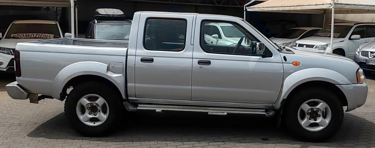 Nissan Navara Pick-up 2.5 TD 4 porte Double Cab