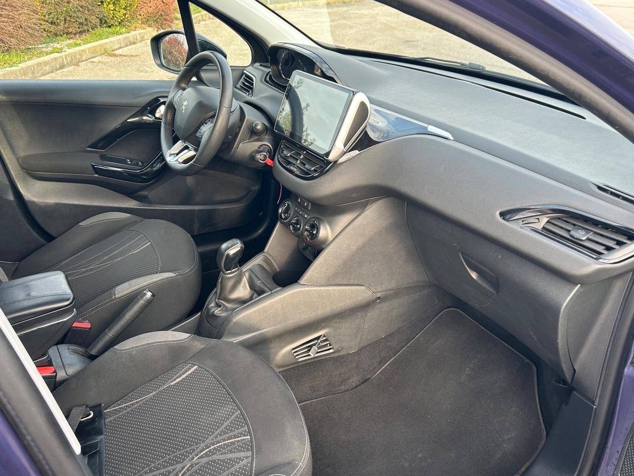 Peugeot 208 1.2 VTi 82 CV 114.000km