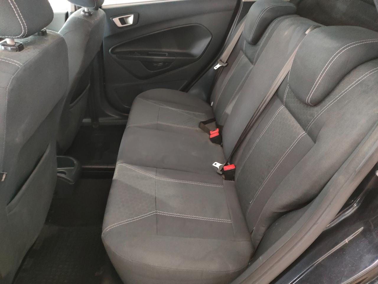 Ford Fiesta 1.4 TDCi 70CV 5 porte Titanium