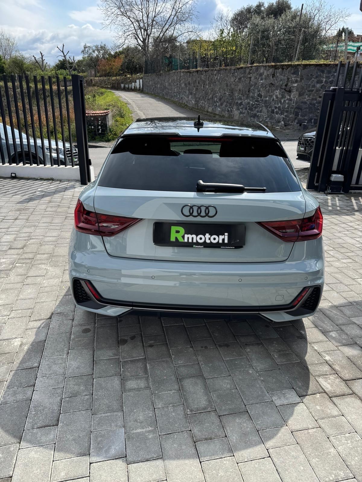 Audi A1 SPB 30 TFSI S tronic Identity Black