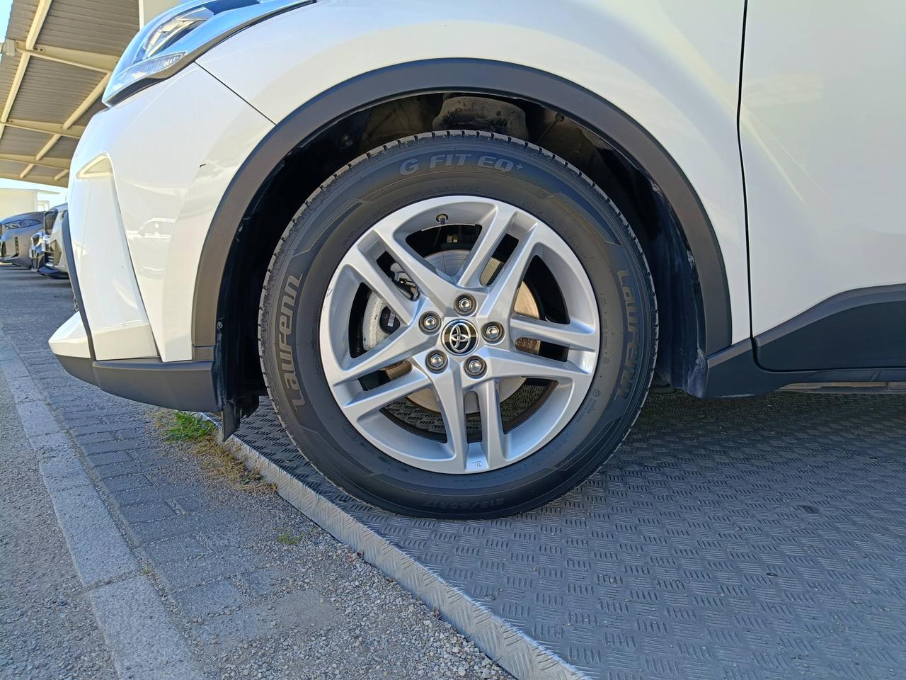 TOYOTA C-HR 1.8H ACTIVE MY21