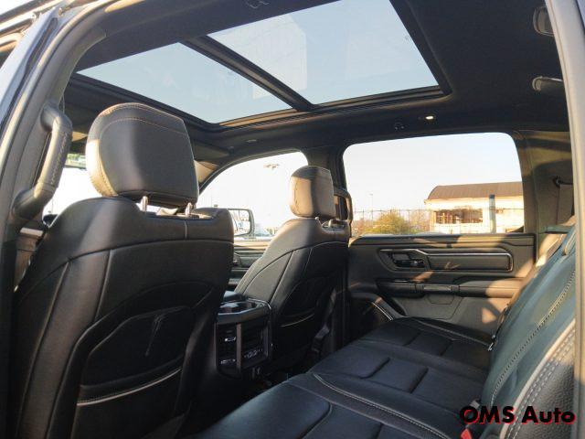 DODGE RAM 1500 5.7 GPL V8 Limited Night N1