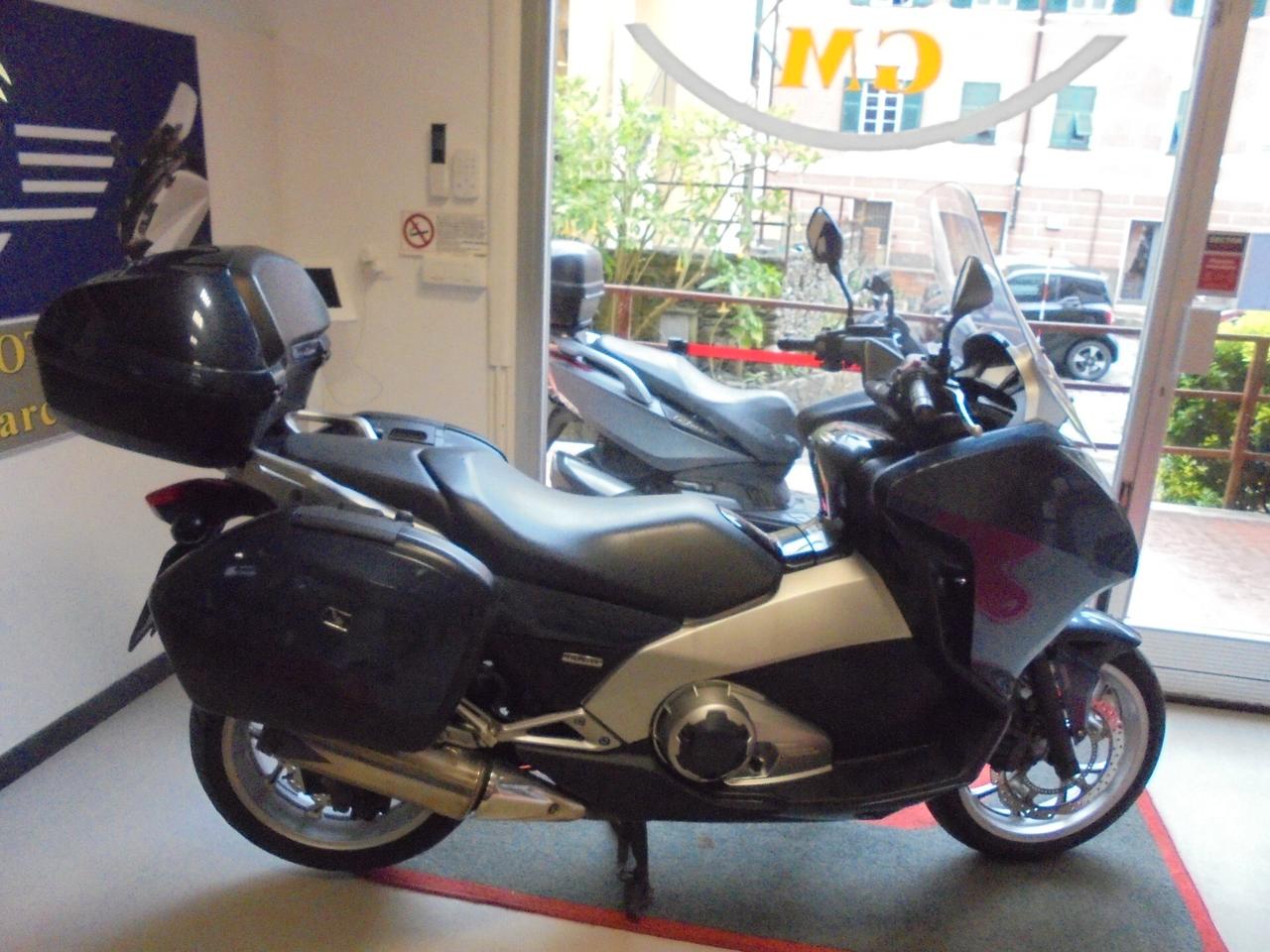 Honda Integra 700 ABS + DCT