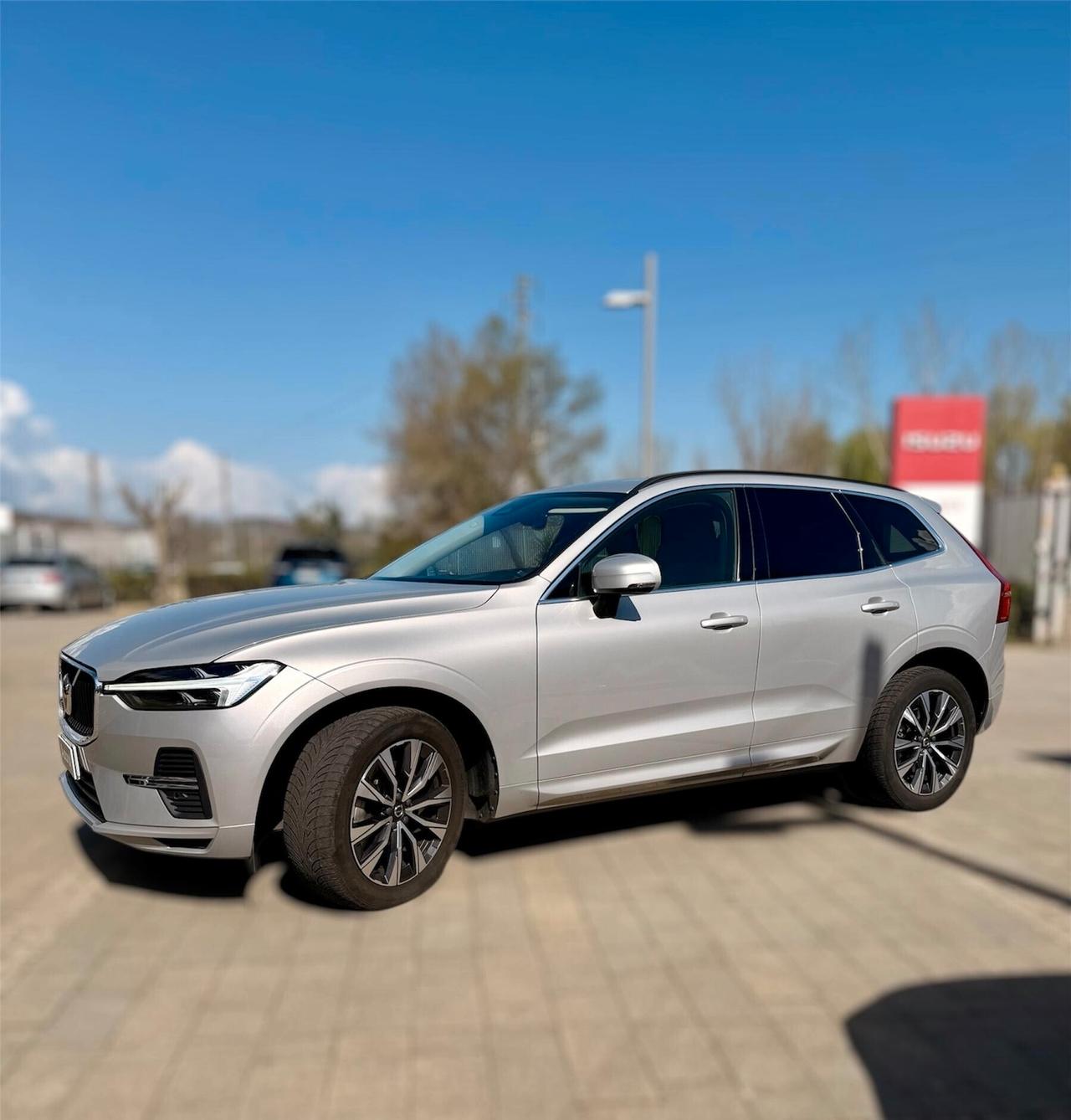 Volvo XC 60 Geartronic Momentum Pro B4