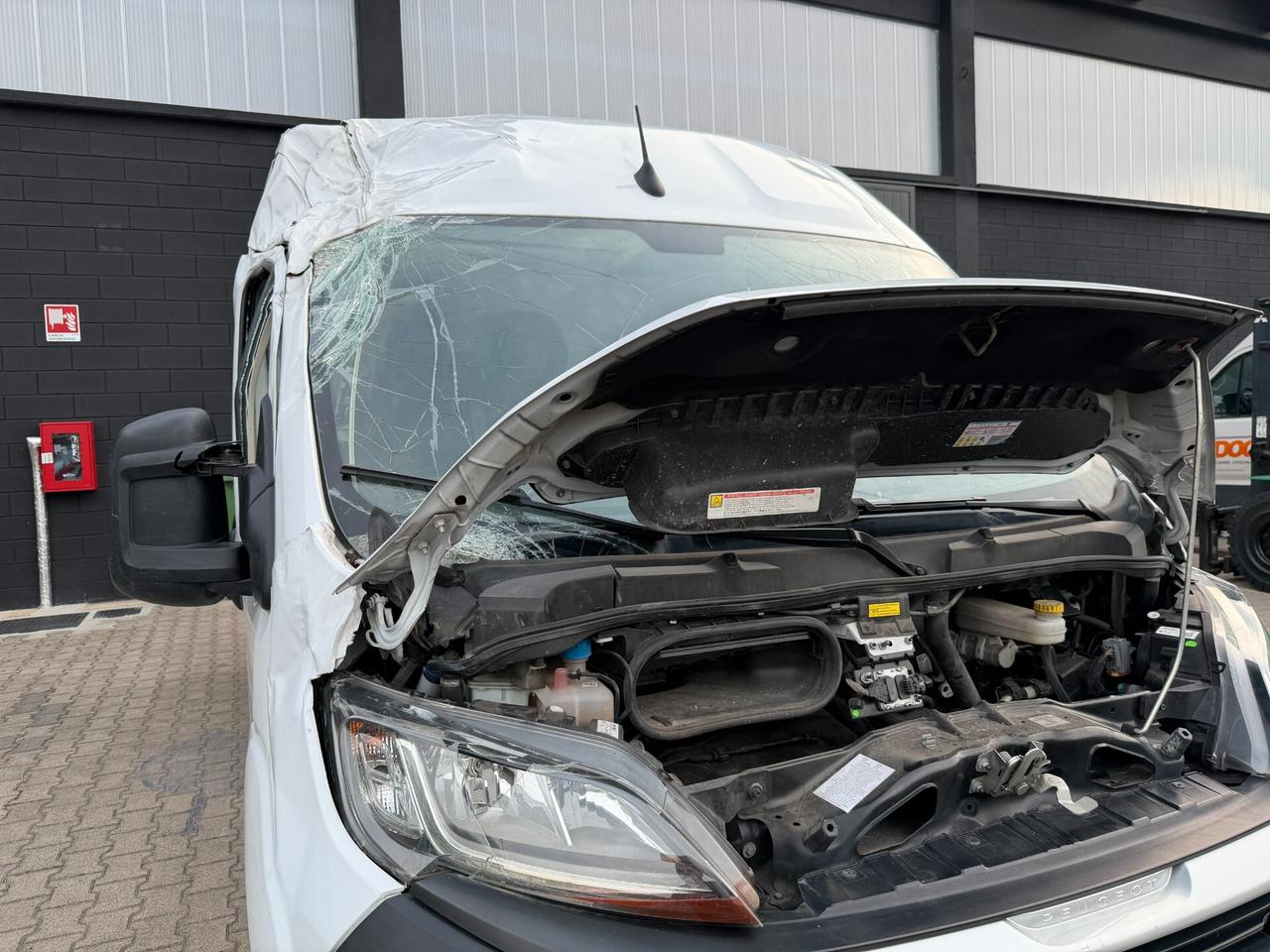 Peugeot Boxer 330 2.2 BlueHDi 140 CV Furgone INCIDENTATO START OK