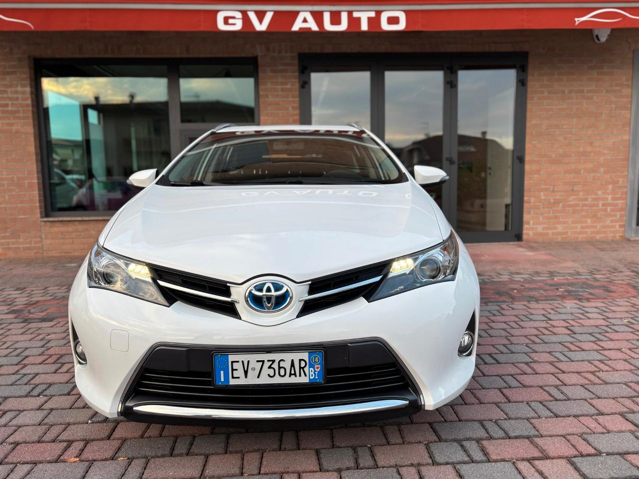 Toyota Auris 1.8 Hybrid