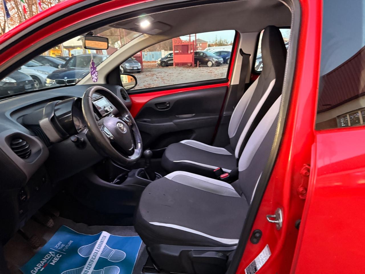 Toyota Aygo 1.0 VVT-i 69 CV 5 porte x-clusiv