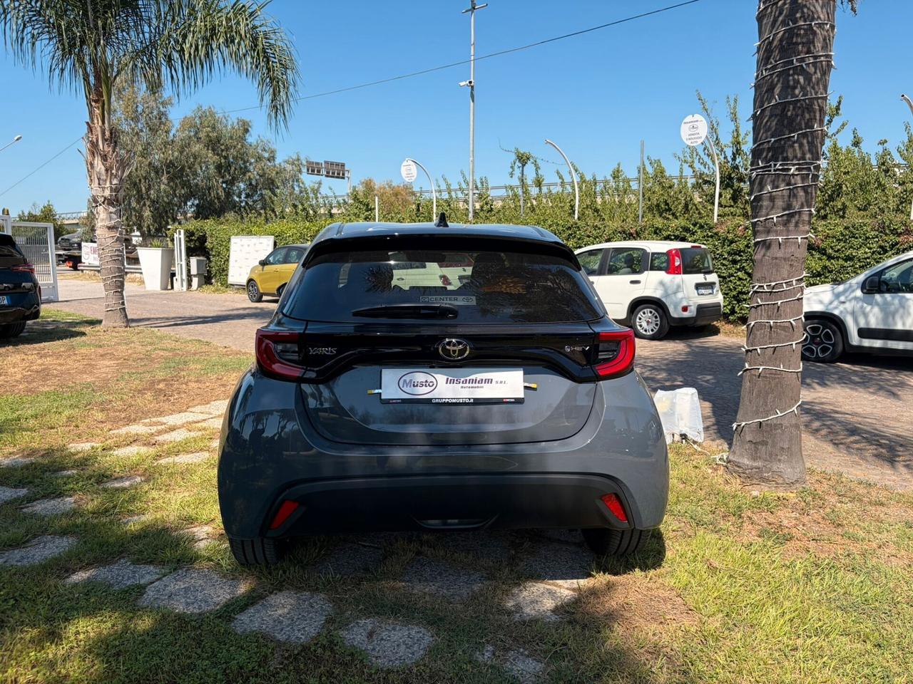 Toyota Yaris 1.5 Hybrid 5 porte ICON KM 0 PRONTA CONSEGNA