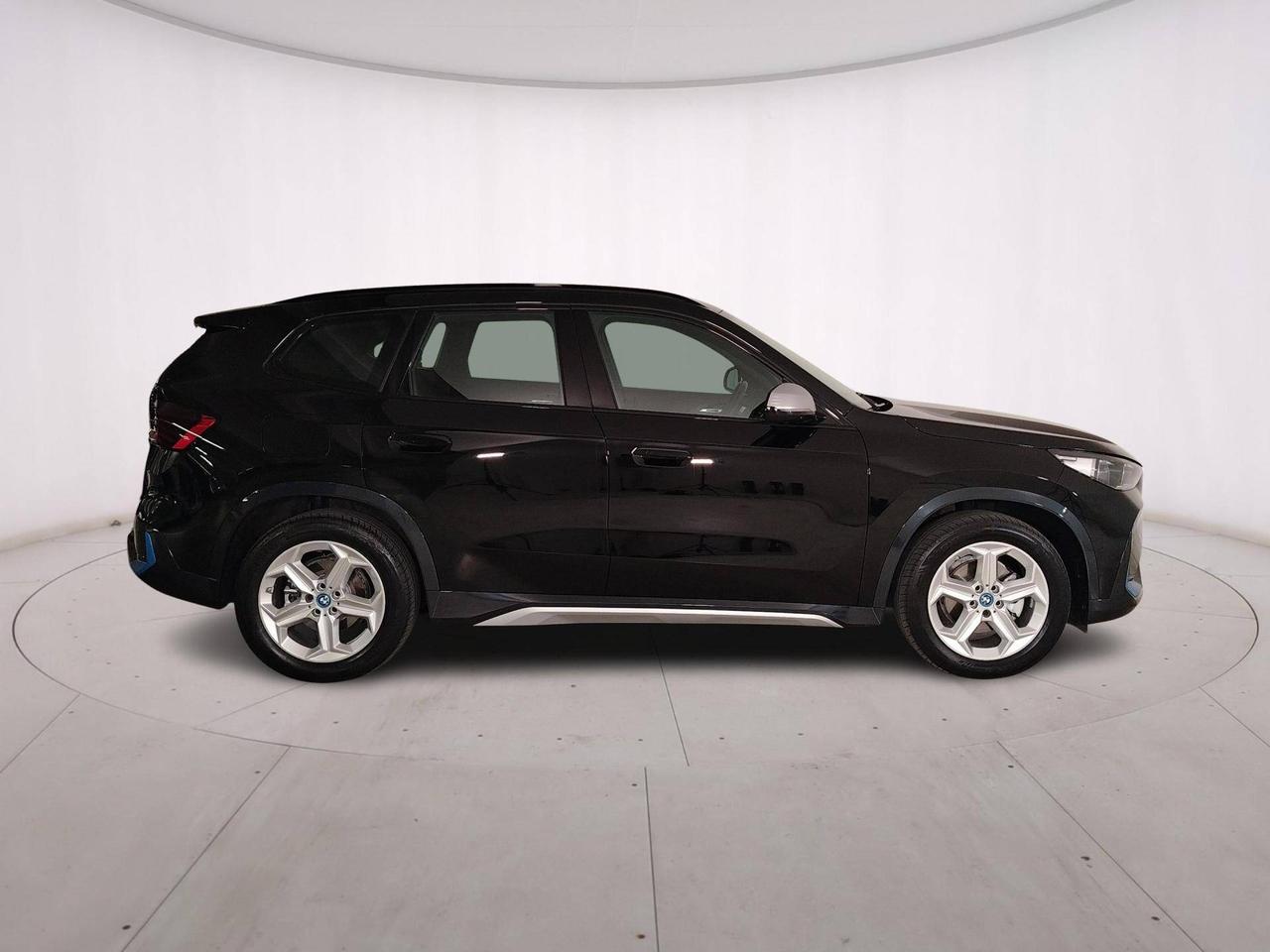 BMW X1 iX1 eDrive20 xLine