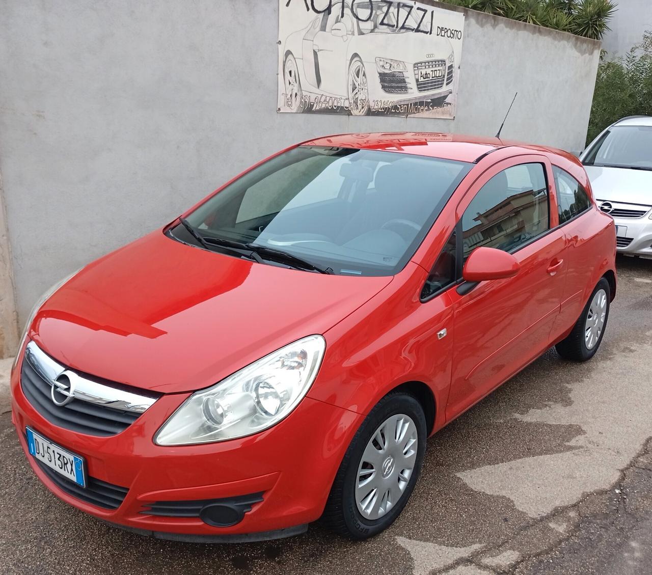 Opel Corsa 1.2 3 porte Club