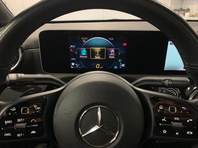 MERCEDES-BENZ CLA 180 d Coupe Tetto Apribile Automatico Sport