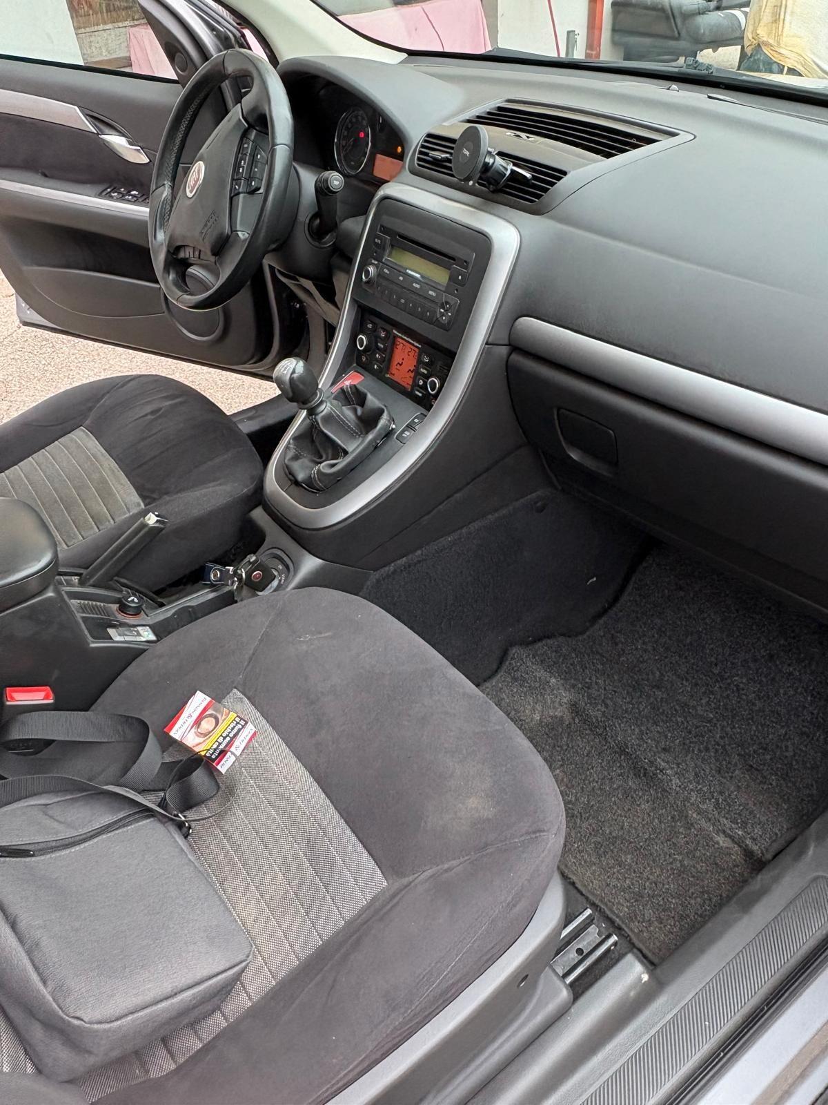 Fiat Croma 1.9 Multijet Emotion