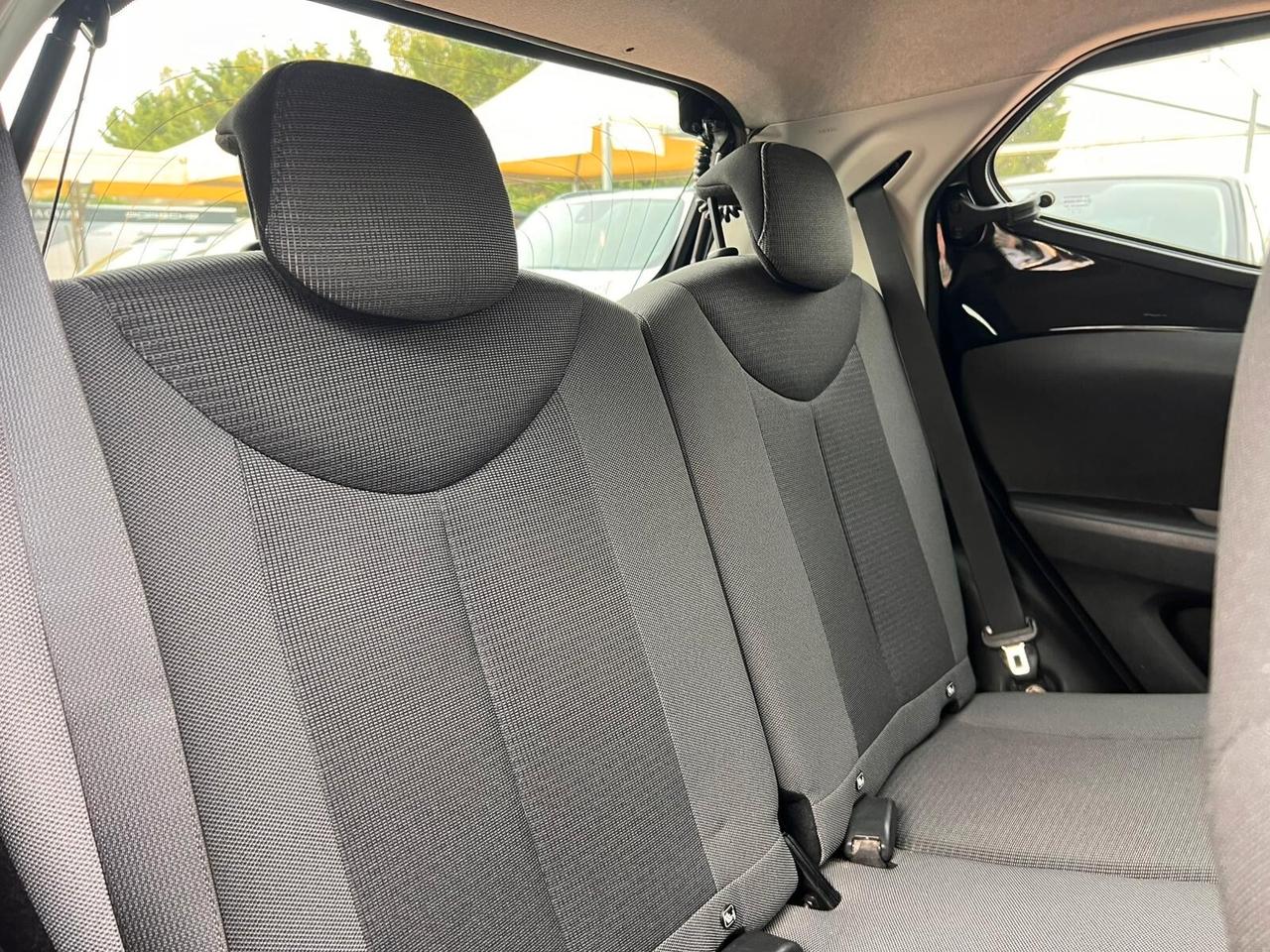 Toyota Aygo Connect 1.0 VVT-i 72 CV 5 porte x-clusiv MMT