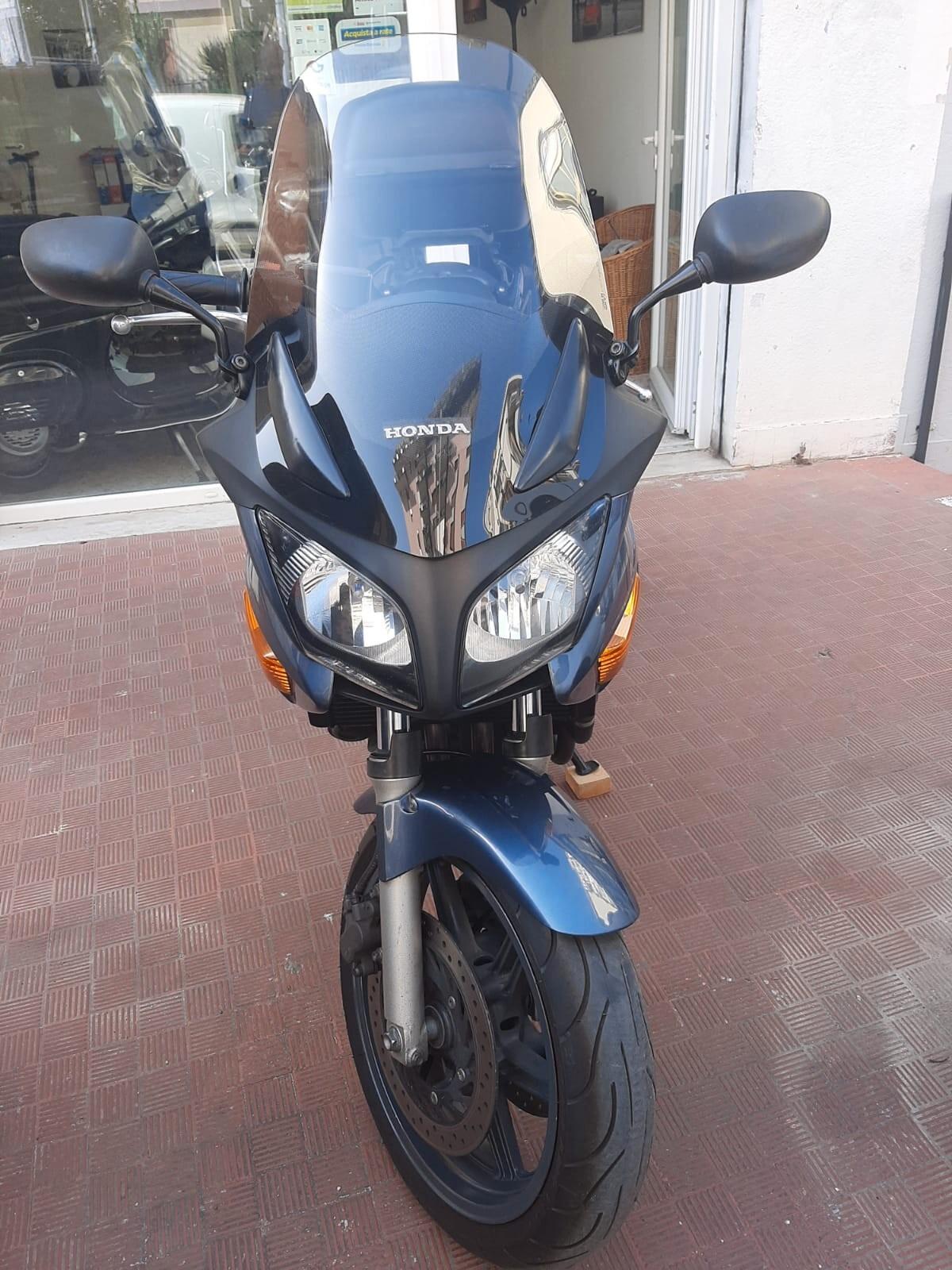 Honda CBF 600