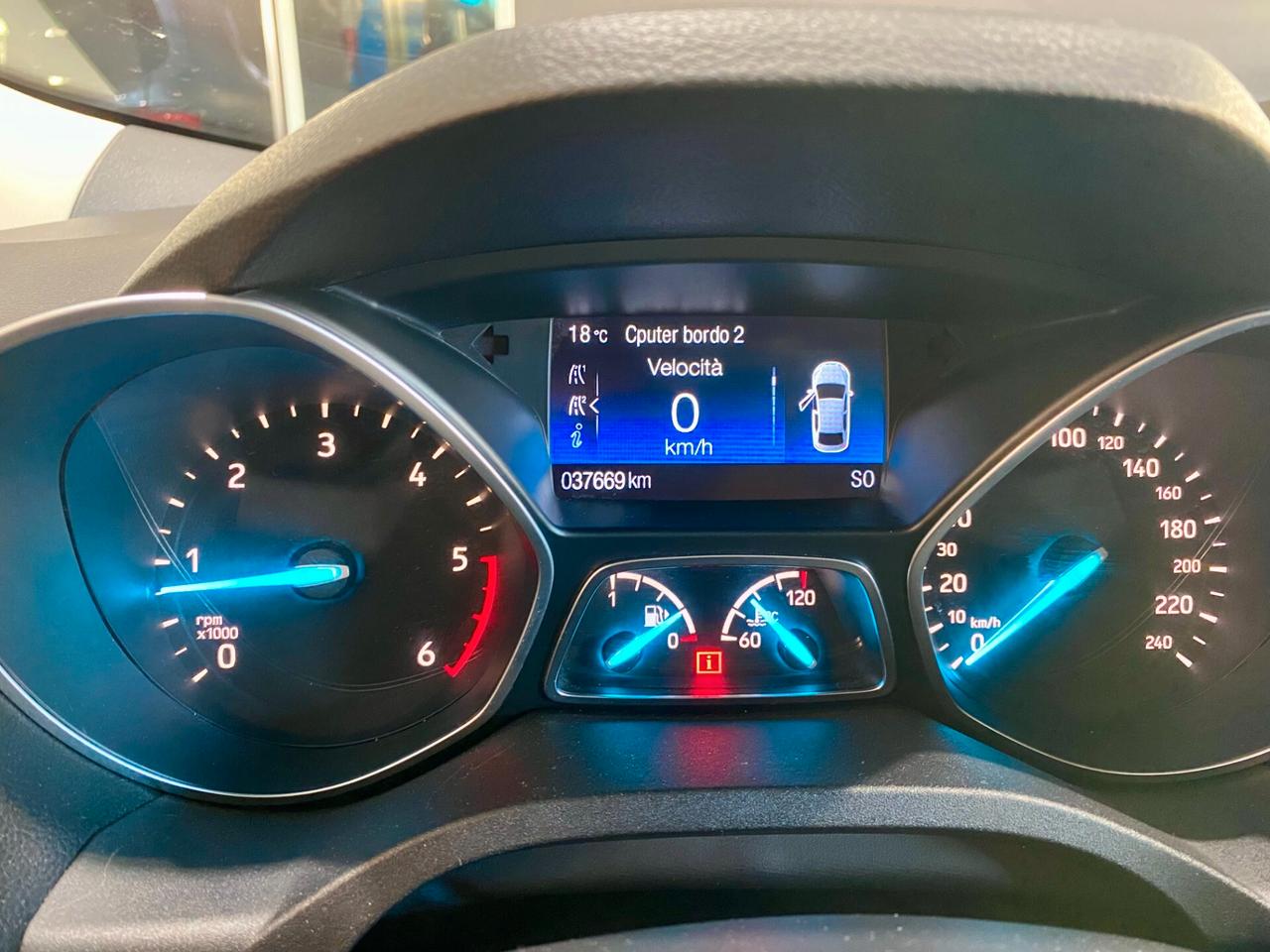 Ford Kuga 1.5 TDCI 120 CV S&S 2WD Business-2019