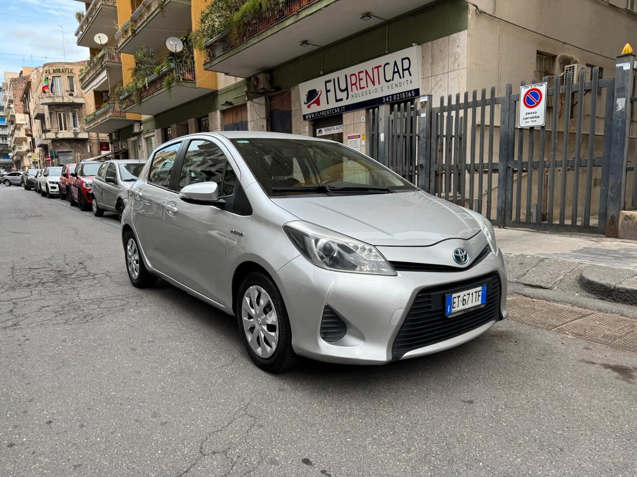 Toyota Yaris 1.5 Hybrid 5 porte Lounge