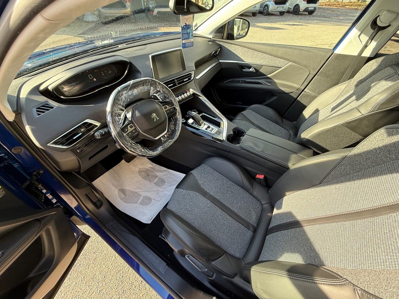 Peugeot 3008 -1.2 Benzina-Unico Proprietario