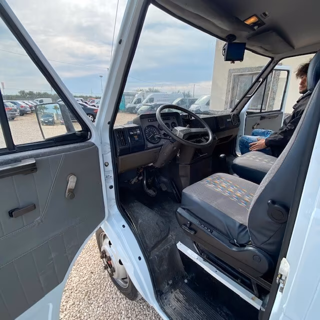 Fiat Iveco 2.5 Cc, diesel turbo, 35/10 trasporto cavalli.