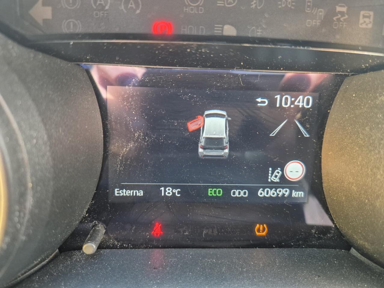 Toyota Yaris 1.5 Hybrid 5 porte Trend CON 7 ANNI DI GARANZIA MECCANICA