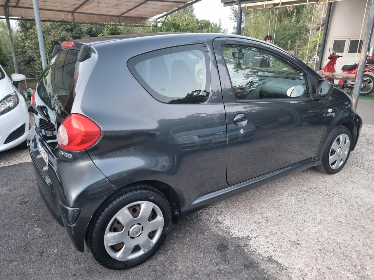 Toyota Aygo 1.0 12V VVT-i 3 porte Sol