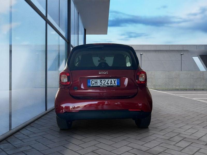 smart fortwo fortwo EQ Passion 22 KW