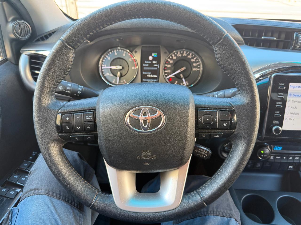 Toyota Hilux 2.4 D-4D A/T 4WD 4 porte Double Cab Executive