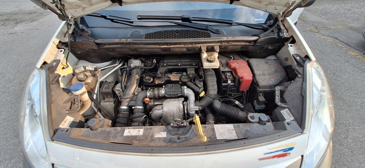 Peugeot Partner BlueHDi 100 L1 Pro 3 POSTI