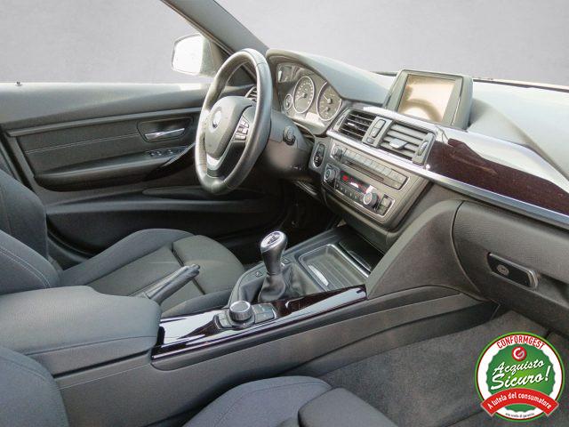 BMW 318 d xDrive Touring Sport