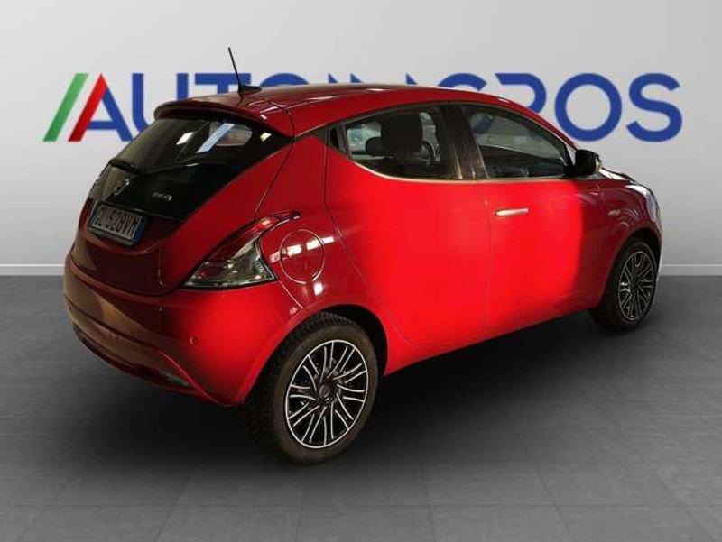 Lancia Ypsilon 1.0 firefly hybrid Gold s