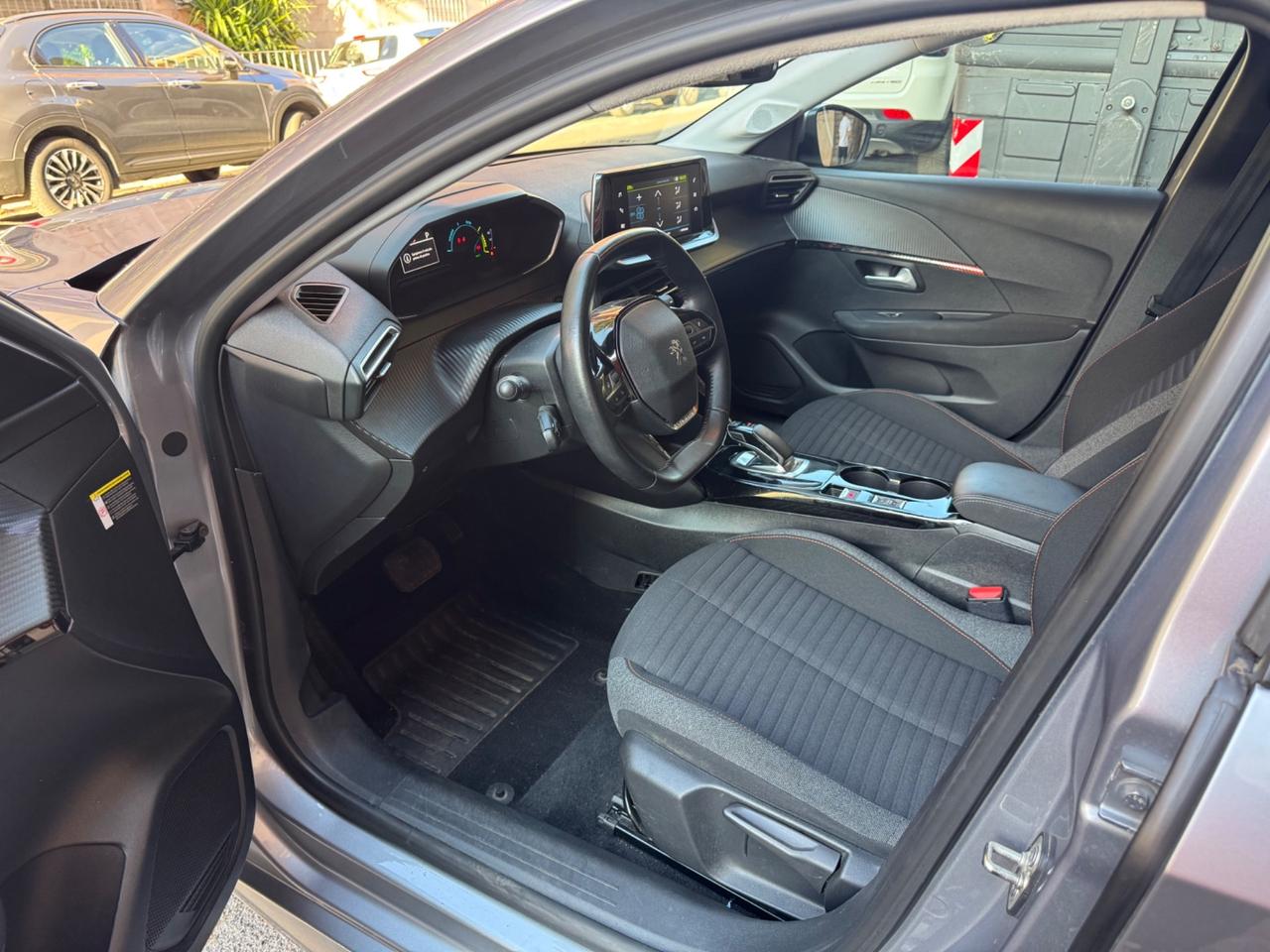 Peugeot 208e elettrico 5 porte Allure *NO VINCOLI*