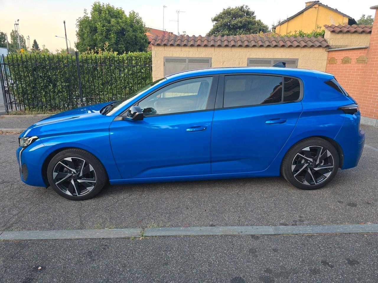 PEUGEOT 308 Allure 1.2 Turbo 130 EAT8 (modello nuovo)