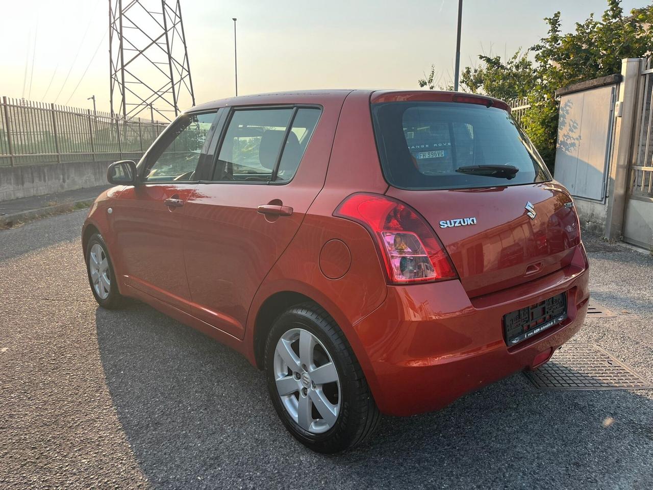 Suzuki Swift 1.3 5p. CAMBIO AUTOMATICO