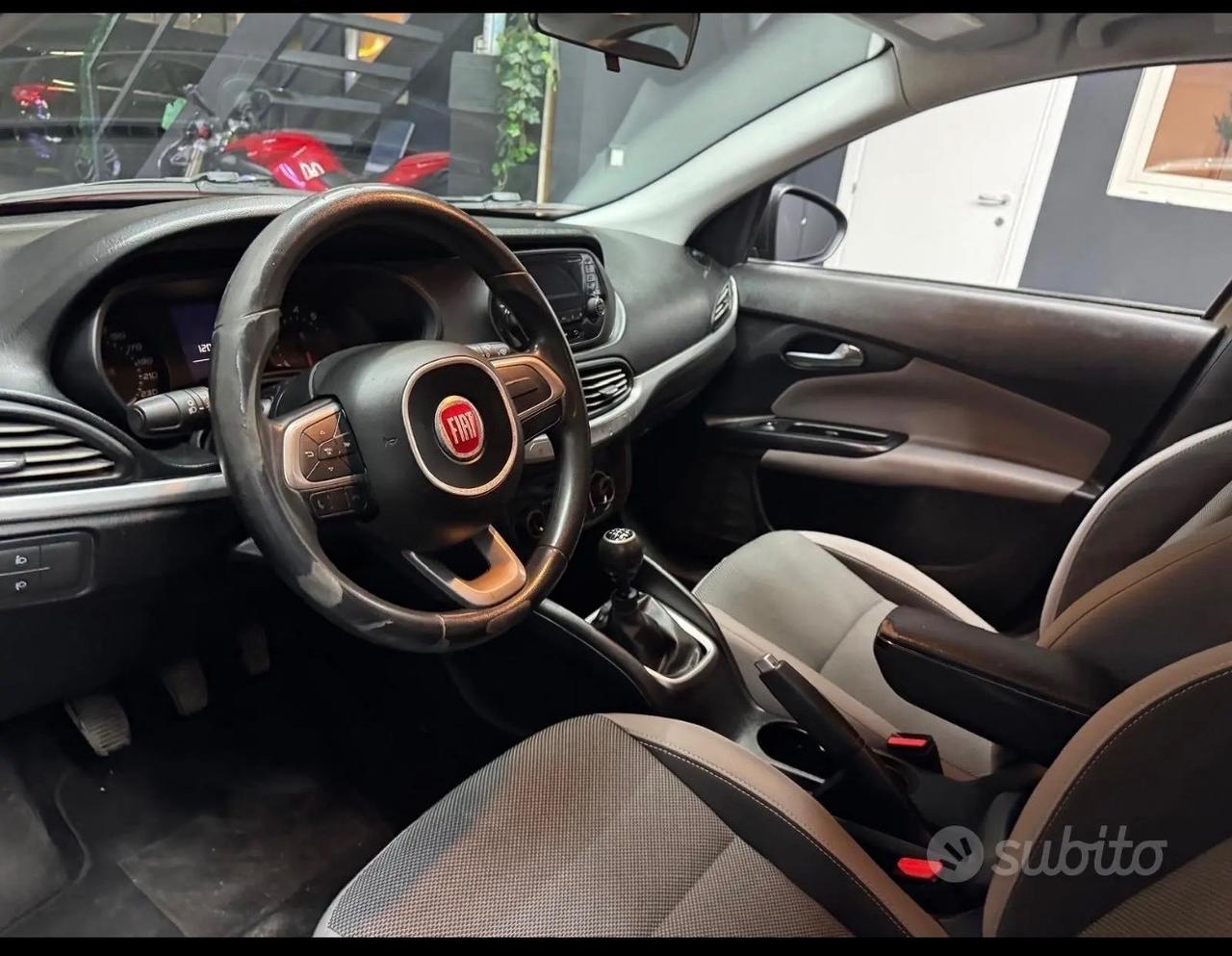 Fiat Tipo 1.4 5 porte Easy