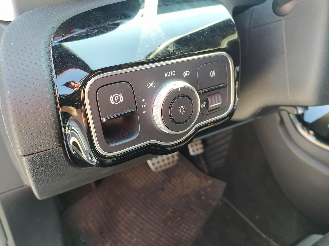 Mercedes-Benz EQA Premium A 250 E PHEV