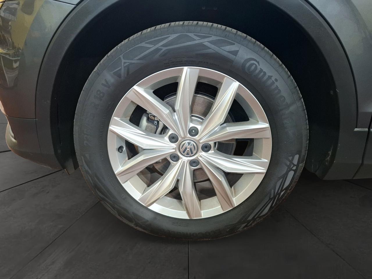 Volkswagen Tiguan 2.0 TDI SCR DSG 4MOTION Sport BMT