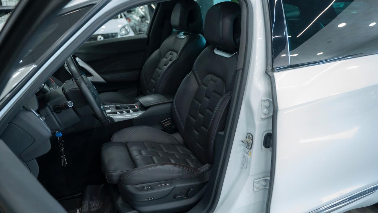 Ds DS5 Automobiles 5 2.0 BLUEHDI 180CV SPORTCHIC HEAD-UP TETTO PELLE XENO FULL OPTIONAL