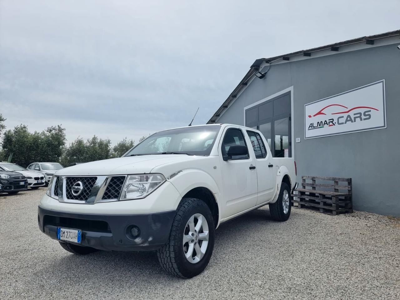 Nissan Navara 2.5 dCi 4 porte Double Cab LE