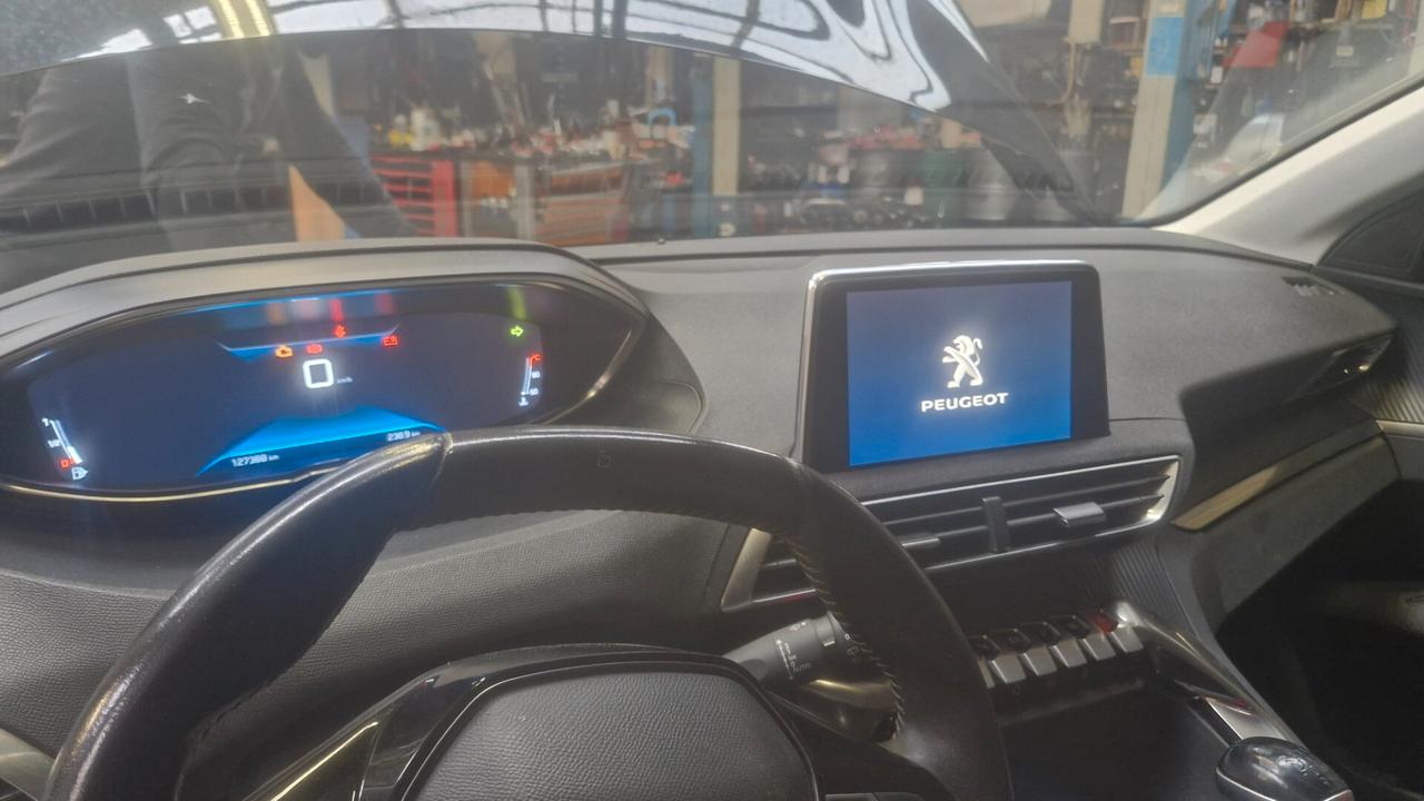 Peugeot 3008 BlueHDi 130 S&S Allure