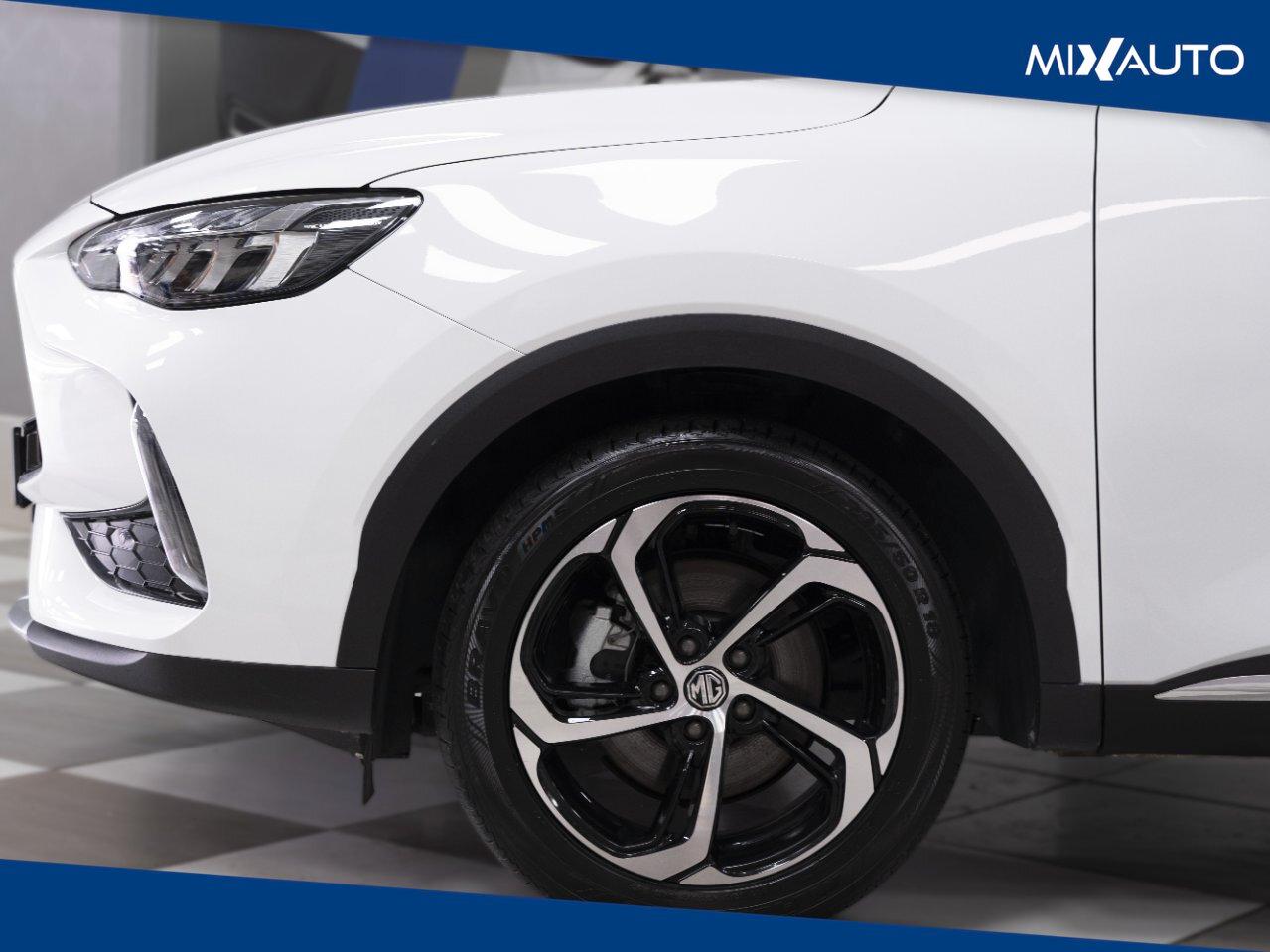 MG HS 1.5T DCT Luxury 2WD AUTO
